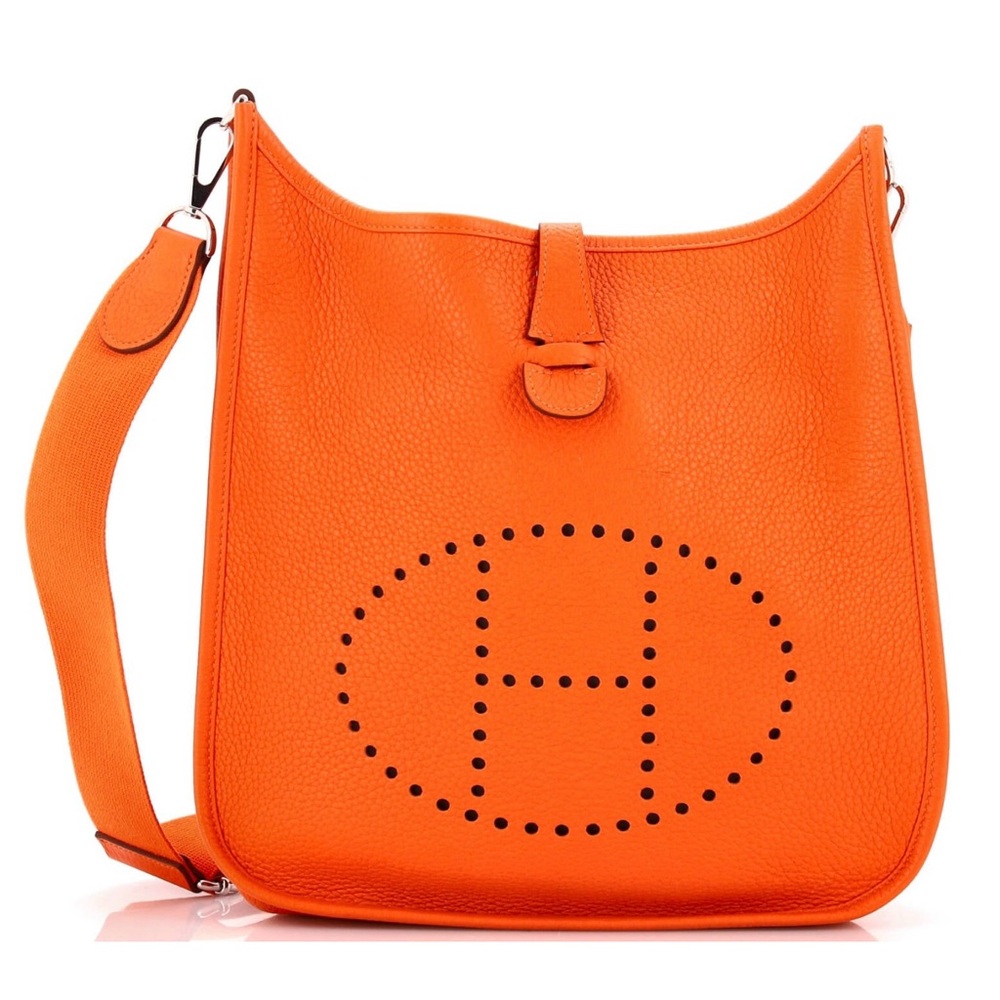Stunning Hermes authentic orange Evelyne Gen 3 PM. Great bag in great condition!